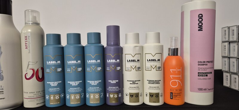 De vanzare produse coafor: